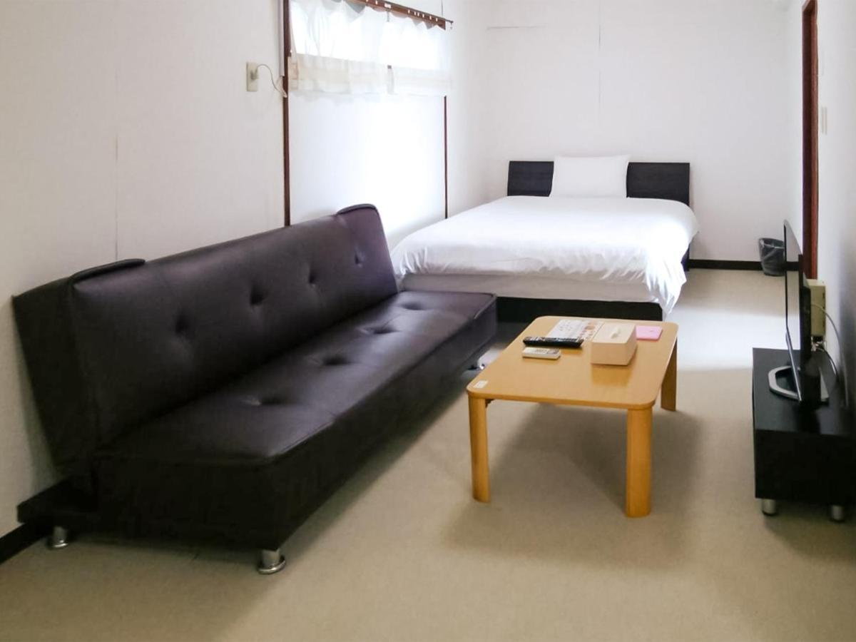 Sunset Hills Inn Naha Kültér fotó
